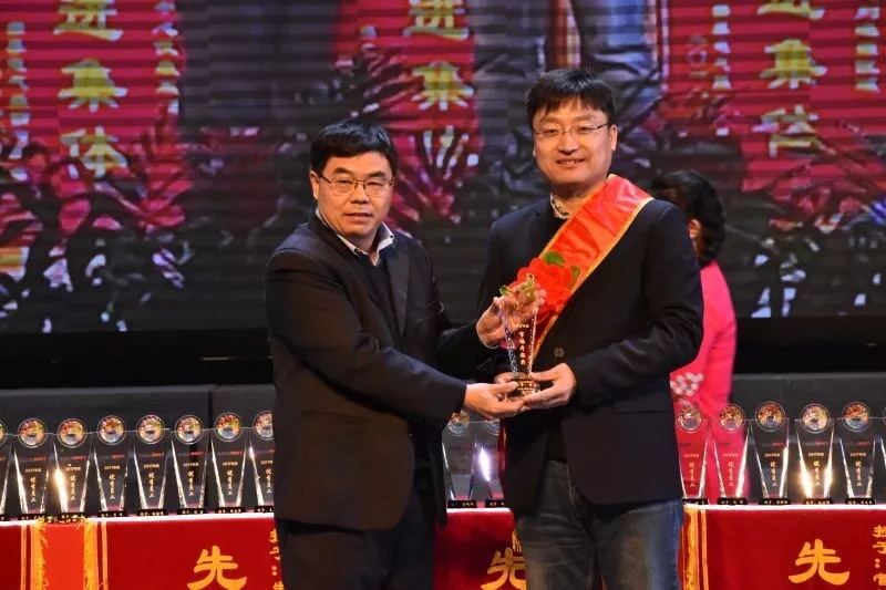 pa视讯平台官网入口艾普喷涂机器人