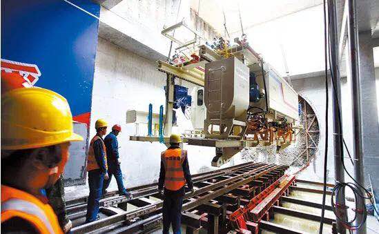 pa视讯平台官网入口艾普喷涂机器人