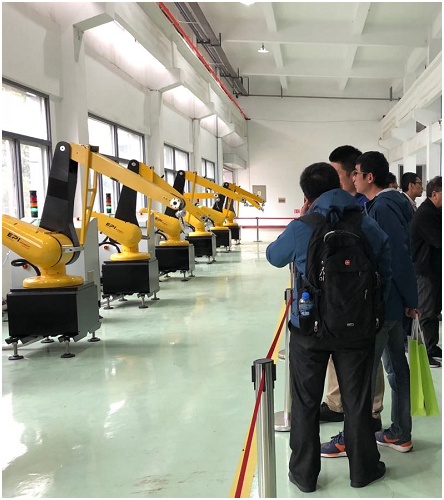 pa视讯平台官网入口艾普喷涂机器人